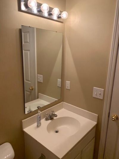 5024 Holdsworth Drive Photo 8