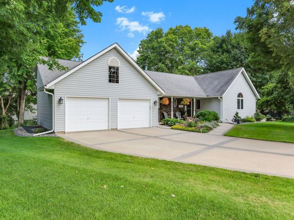 320 Hackberry Circle, Hastings, MN 55033