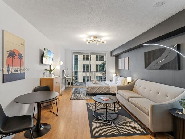 1200 Brickell Bay Dr , Unit 1816, Miami, FL 33131