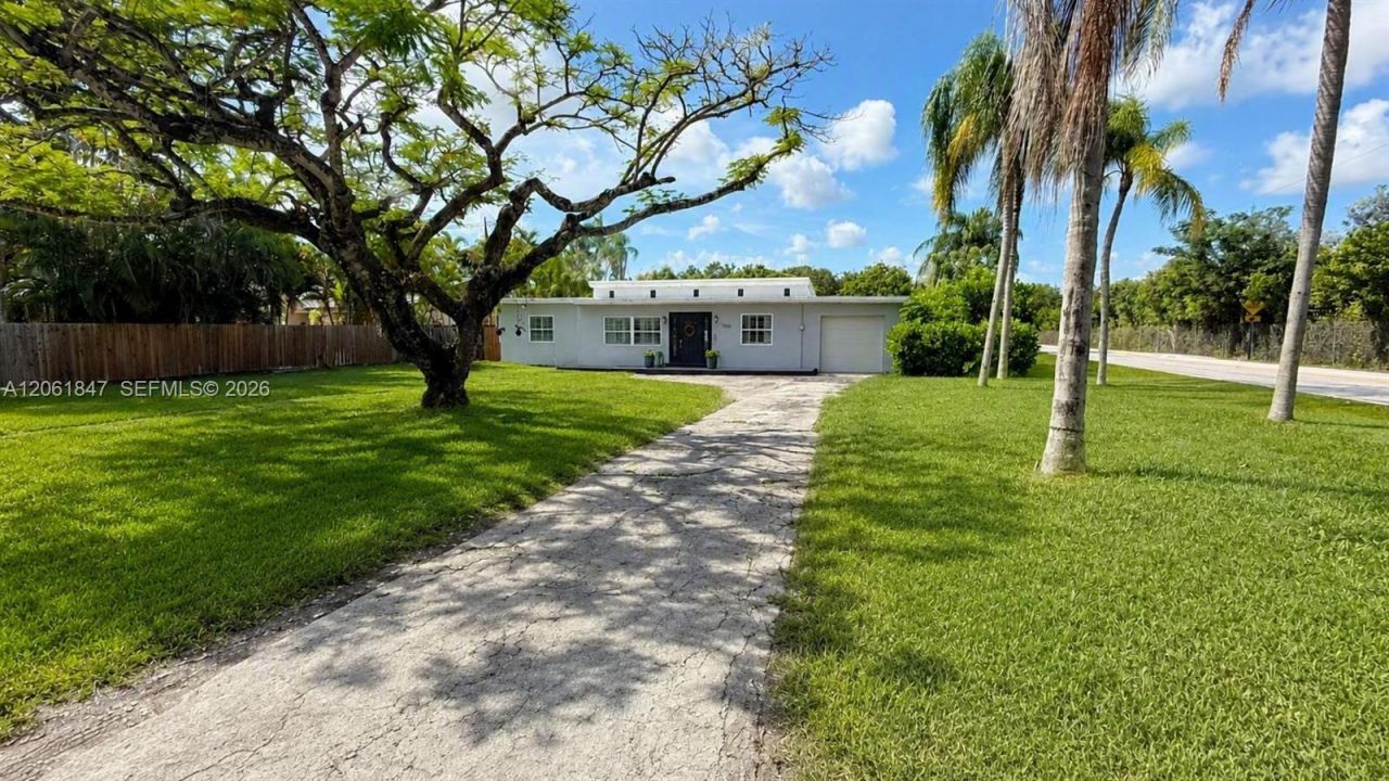 7550 SW 75th St, Miami, FL 33143 Photo