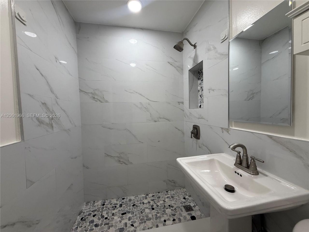 2520 NW 155th St, Miami Gardens, FL 33054 Photo