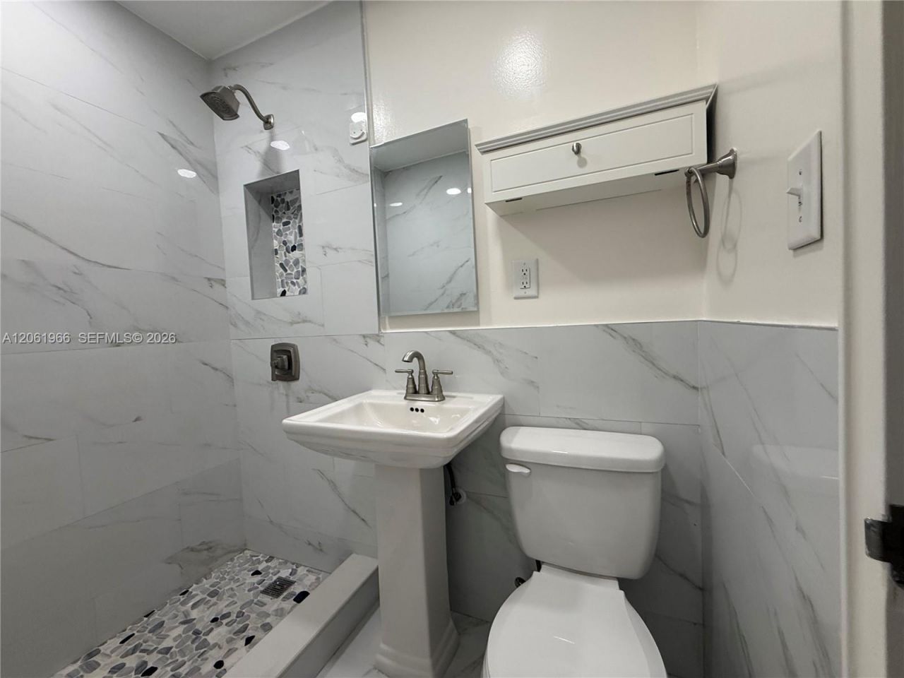 2520 NW 155th St, Miami Gardens, FL 33054 Photo