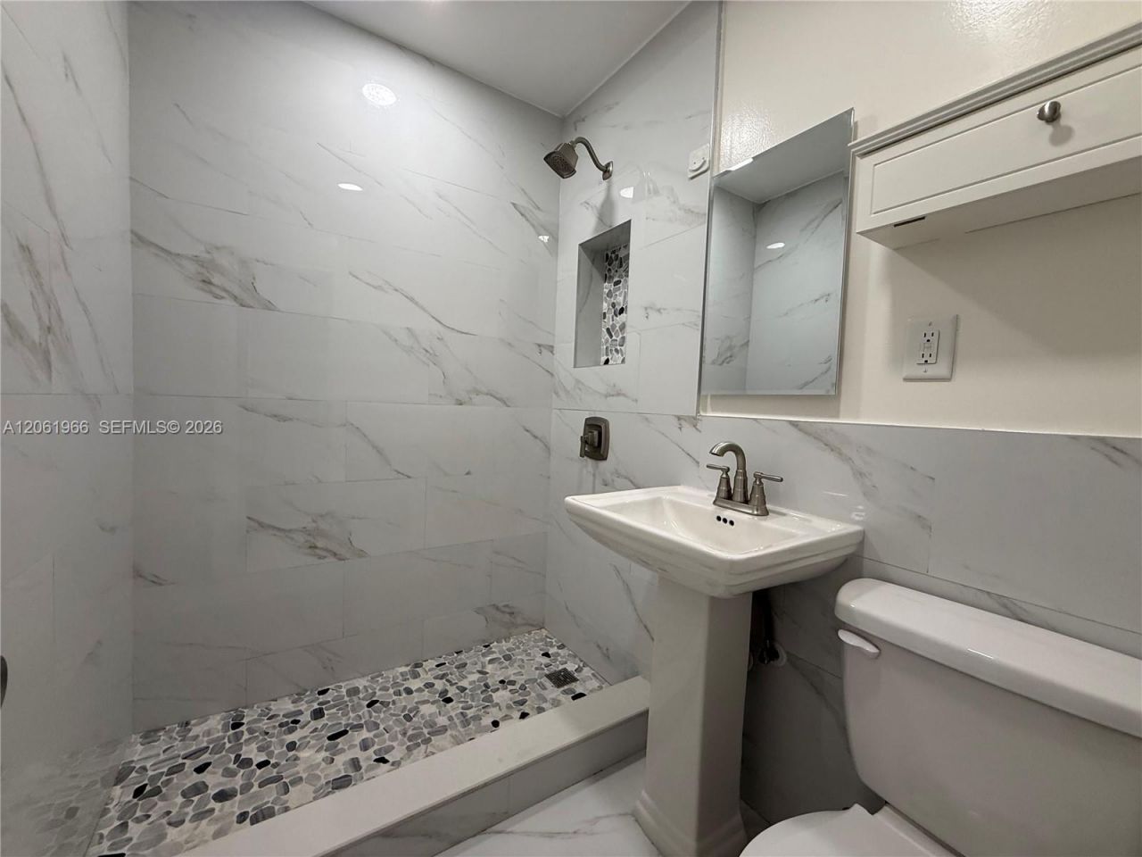 2520 NW 155th St, Miami Gardens, FL 33054 Photo