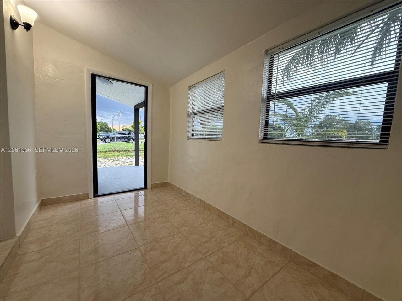 2520 NW 155th St, Miami Gardens, FL 33054 Photo