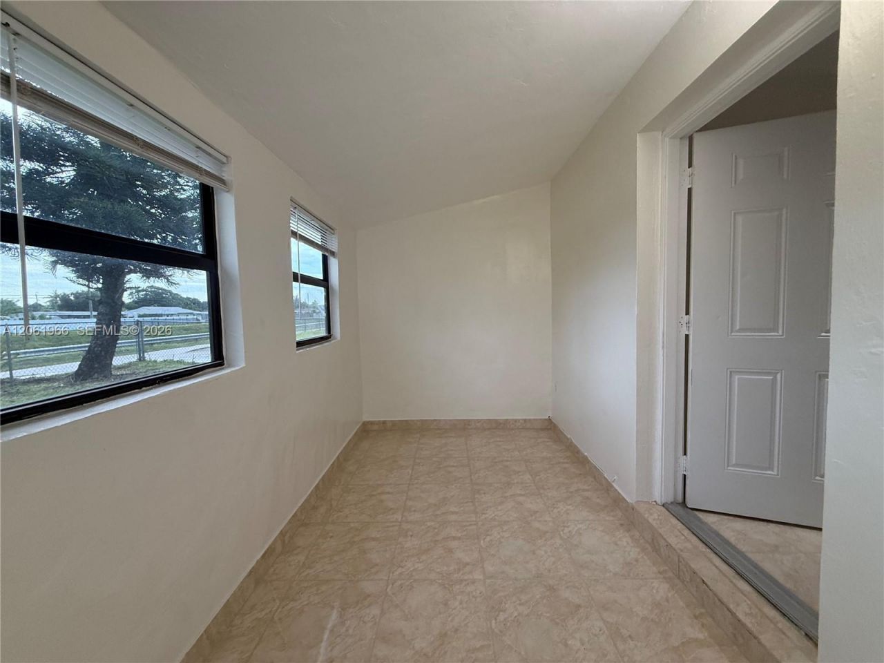2520 NW 155th St, Miami Gardens, FL 33054 Photo