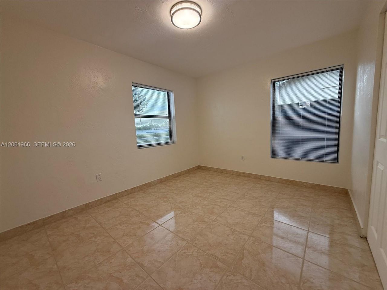 2520 NW 155th St, Miami Gardens, FL 33054 Photo