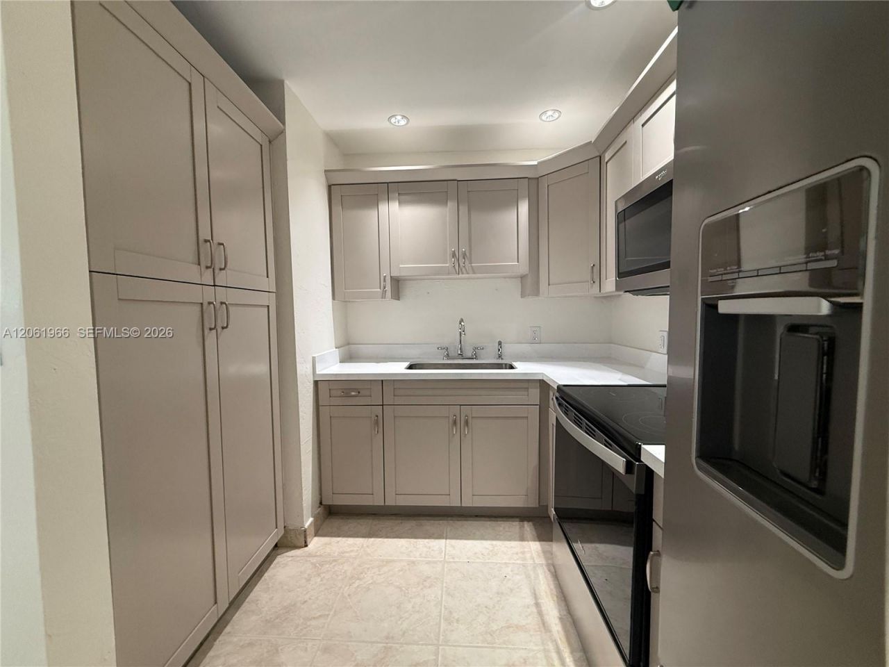 2520 NW 155th St, Miami Gardens, FL 33054 Photo