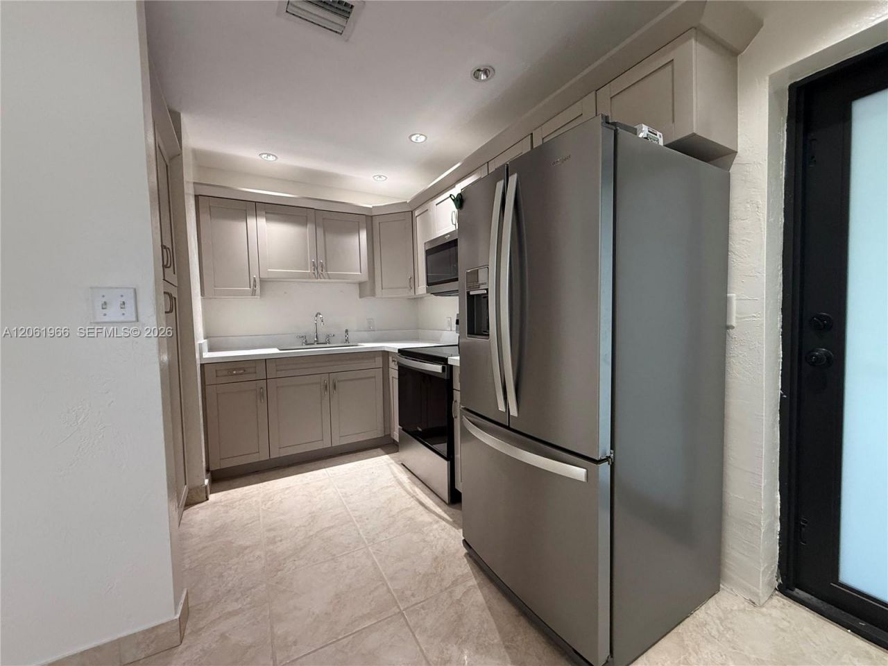 2520 NW 155th St, Miami Gardens, FL 33054 Photo