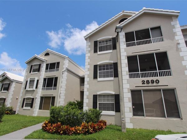 2890 N Oakland Forest Dr , Unit 206, Oakland Park, FL 33309