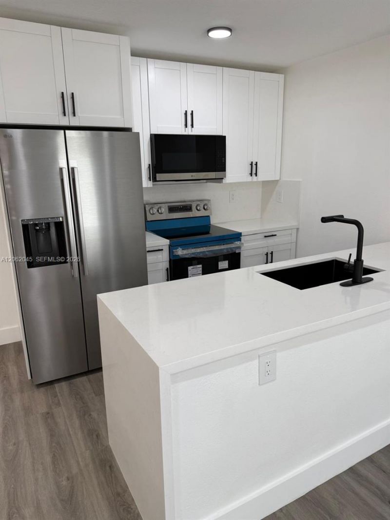 1251 NE 208th Ter , Miami, FL 33179 Photo