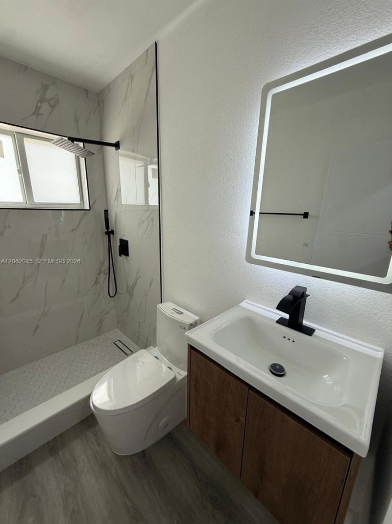 1251 NE 208th Ter , Miami, FL 33179 Photo