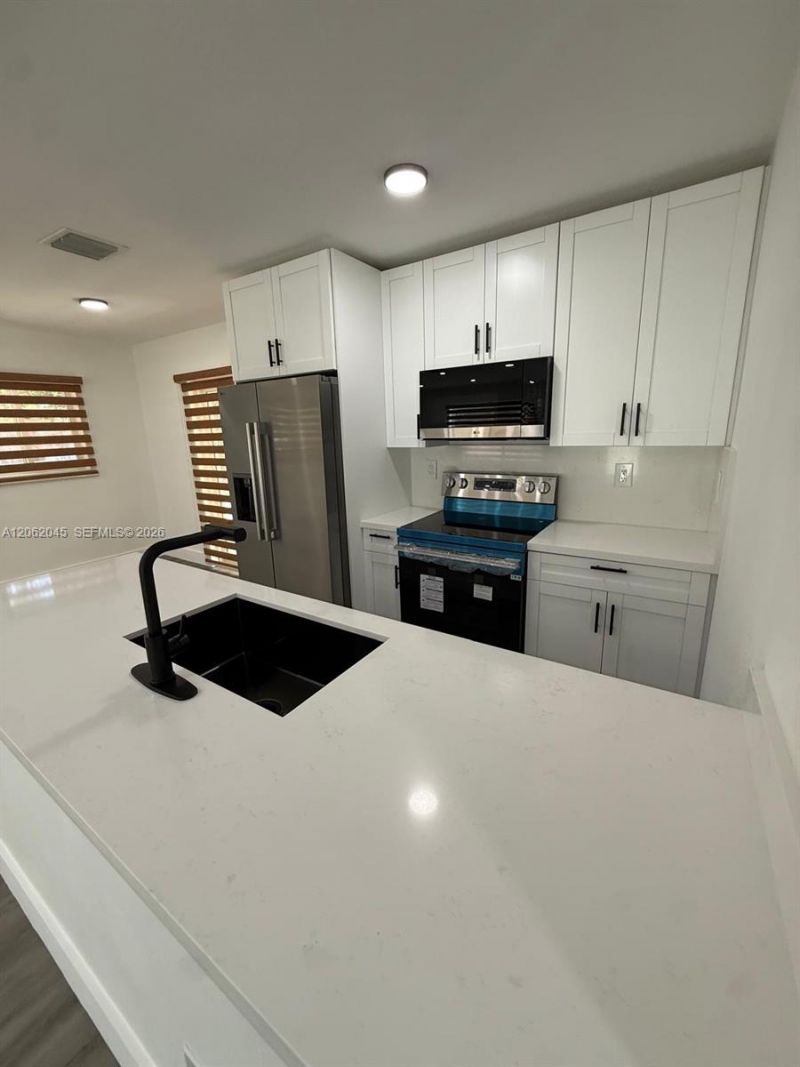 1251 NE 208th Ter , Miami, FL 33179 Photo