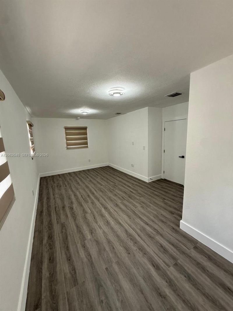1251 NE 208th Ter , Miami, FL 33179 Photo