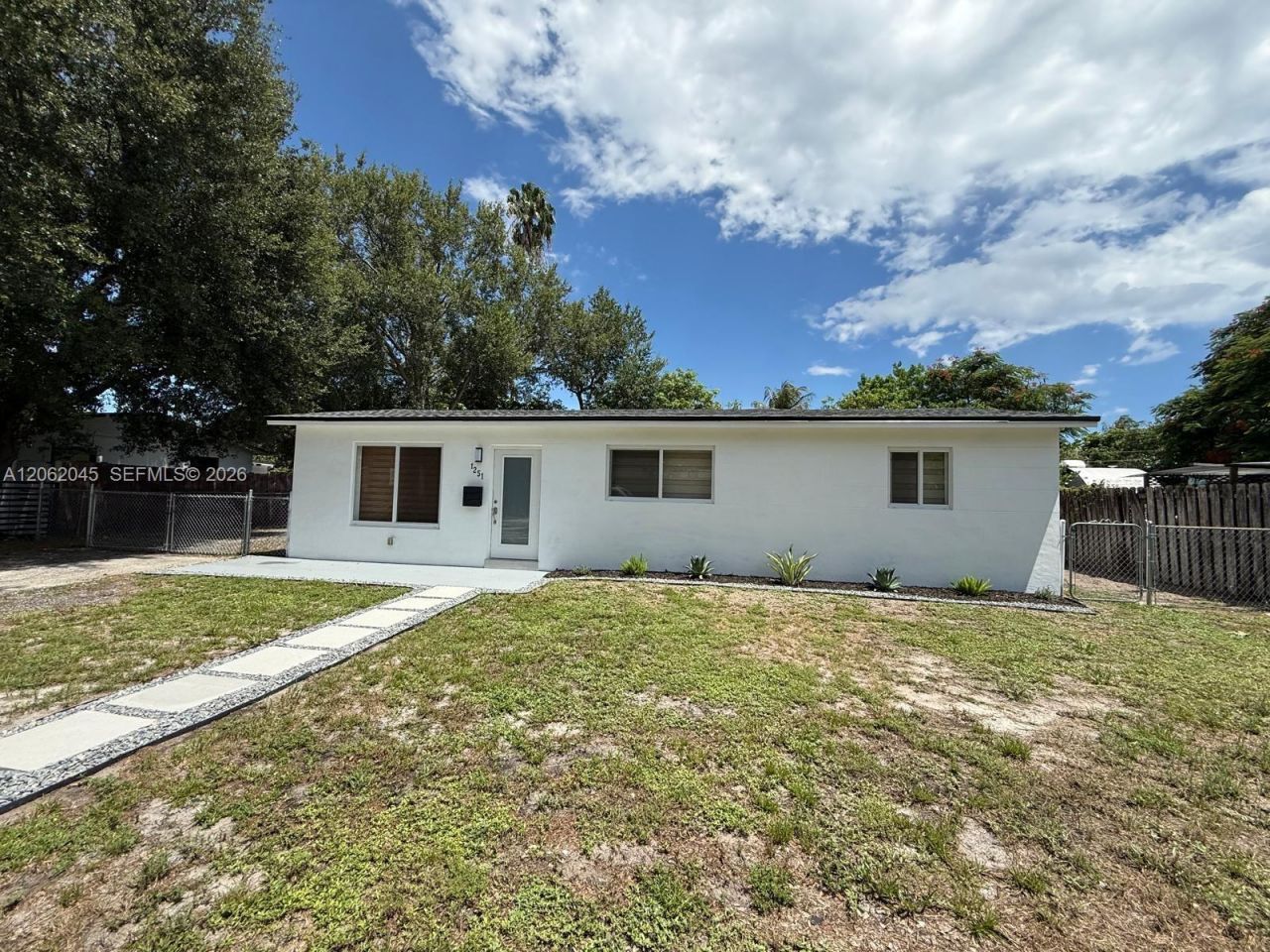 1251 NE 208th Ter , Miami, FL 33179 Photo