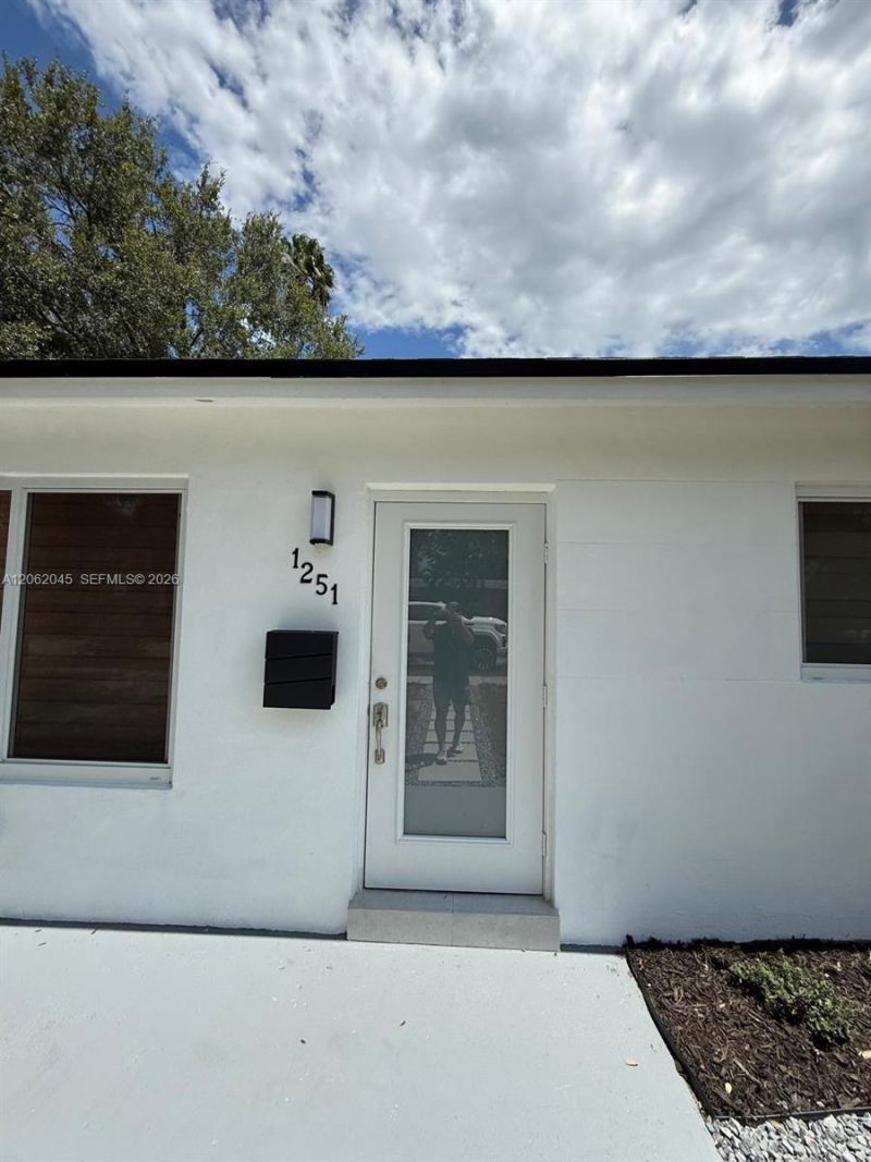 1251 NE 208th Ter , Miami, FL 33179 Photo