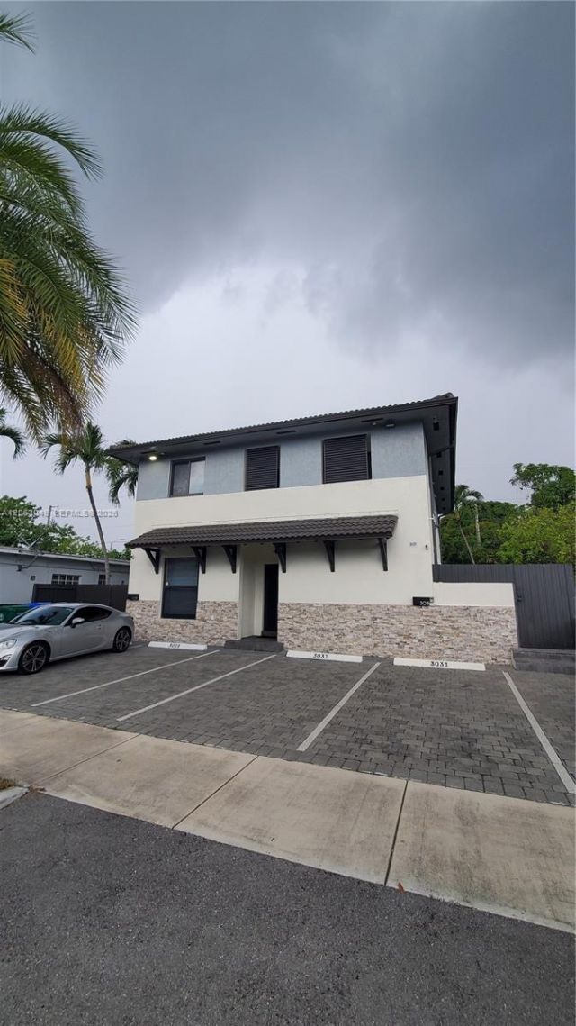 3021 SW 27th Ln, Unit 3031, Miami, FL 33133 Photo