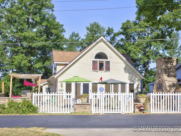 2265 N Center Court, Pierson, MI 49339
