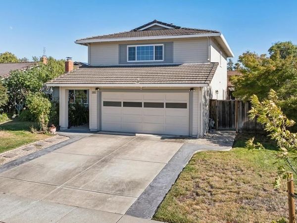 3560 Kirkcaldy St, Pleasanton, CA 94588
