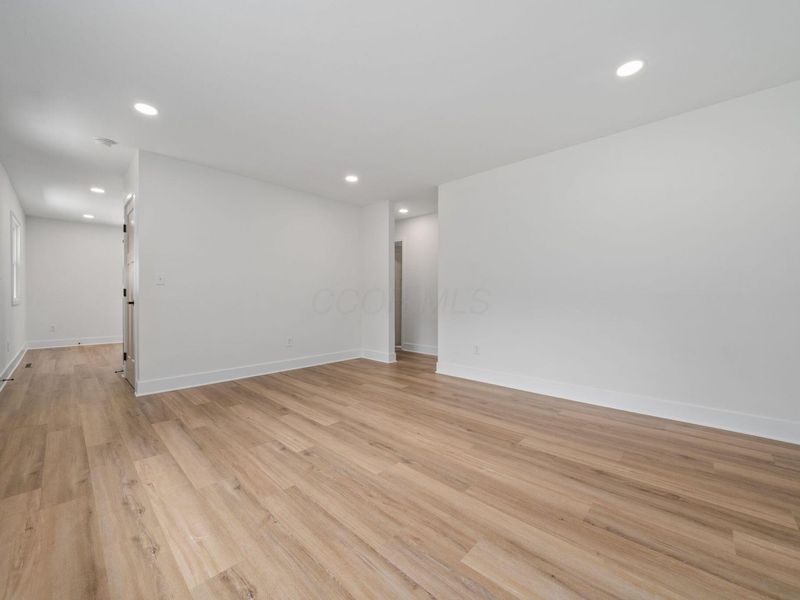 1600 Koebel Road, Columbus, OH 43207 Photo 8