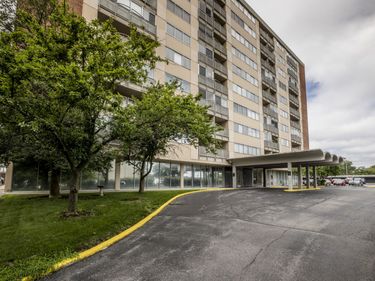 2121 Nicholasville Road, Unit 205, Lexington, KY 40503