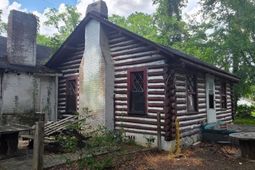 4713 James Street  photo 4