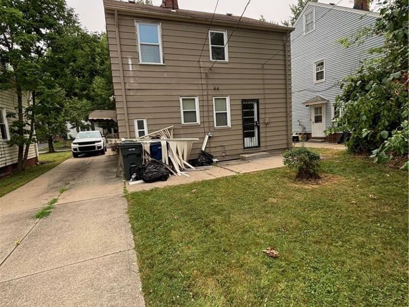 1920 Revere Road, Cleveland Heights, OH 44118 Photo 2