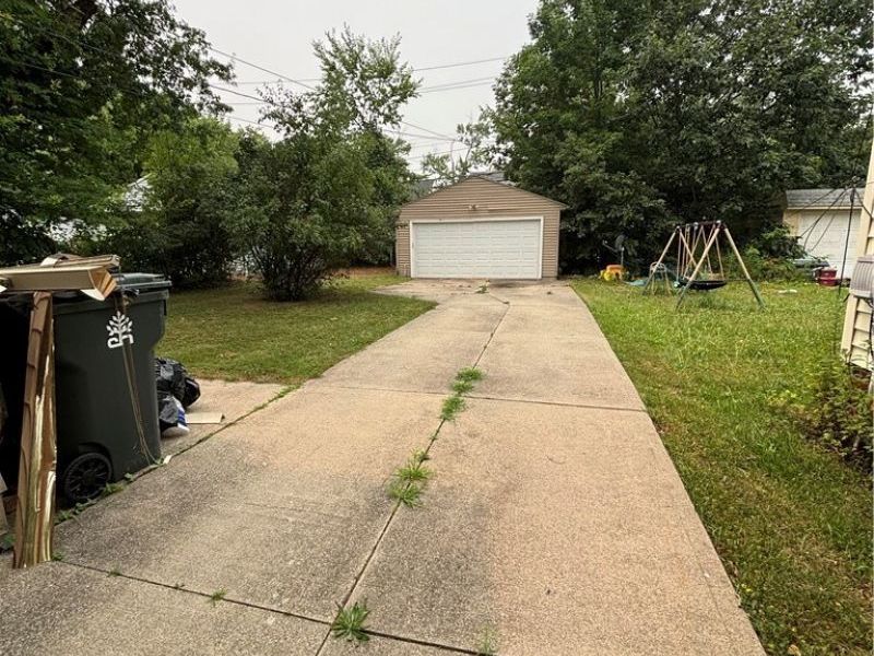 1920 Revere Road, Cleveland Heights, OH 44118 Photo 3
