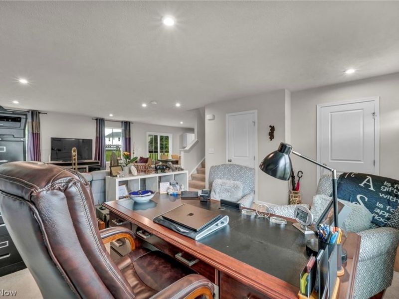 4660 Erhart Drive , Lorain, OH 44053 Photo 10