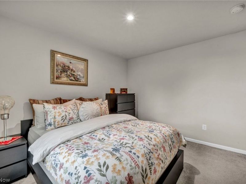 4660 Erhart Drive , Lorain, OH 44053 Photo 31