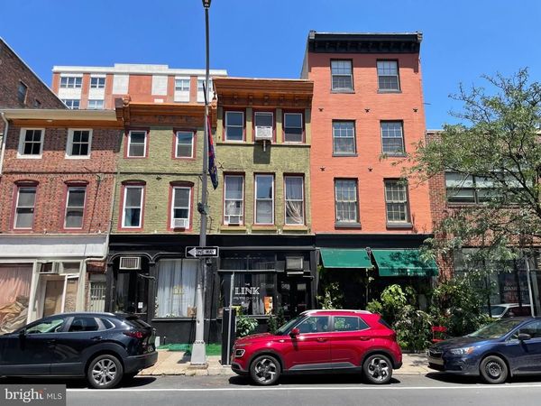 213 ARCH STREET, PHILADELPHIA, PA 19106