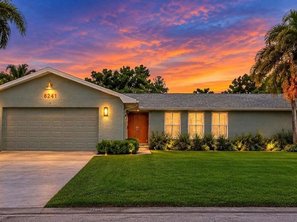 6241 TANGLEWOOD DRIVE NE, ST PETERSBURG, FL 33702