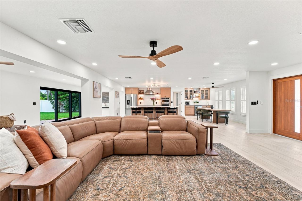 6241 Tanglewood Drive Ne, Saint Petersburg, FL 33702 Photo