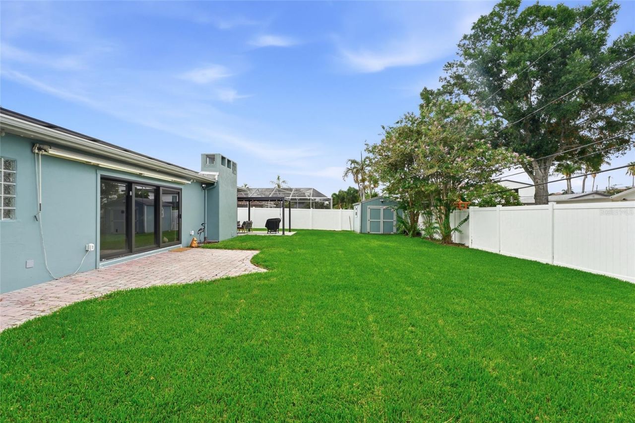 6241 Tanglewood Drive Ne, Saint Petersburg, FL 33702 Photo