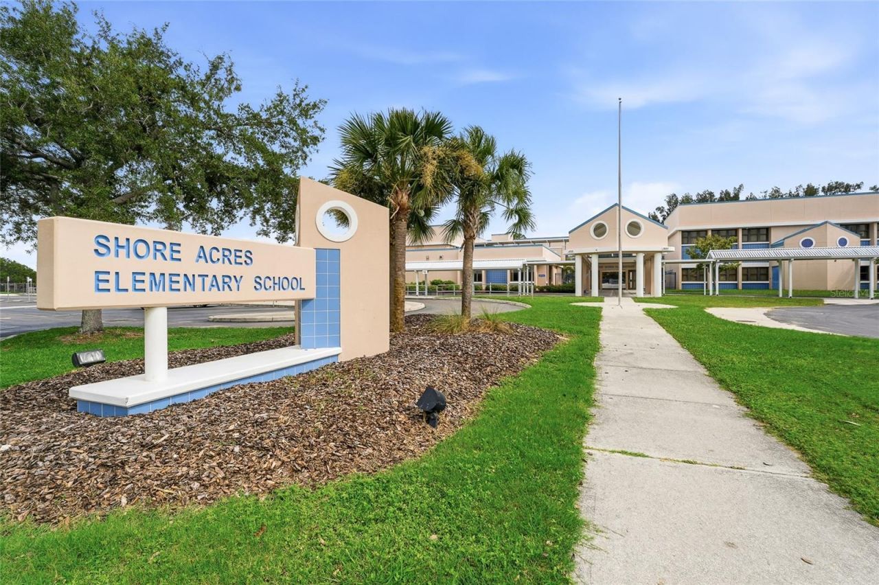 6241 Tanglewood Drive Ne, Saint Petersburg, FL 33702 Photo