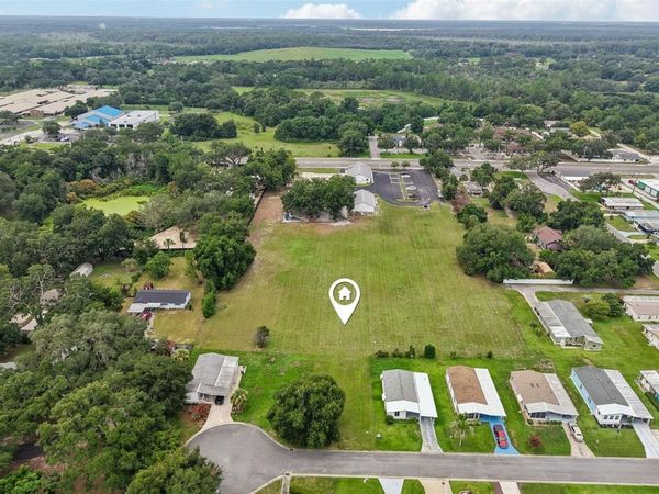 2341 W COACH N FOUR DRIVE , LEESBURG, FL 34748