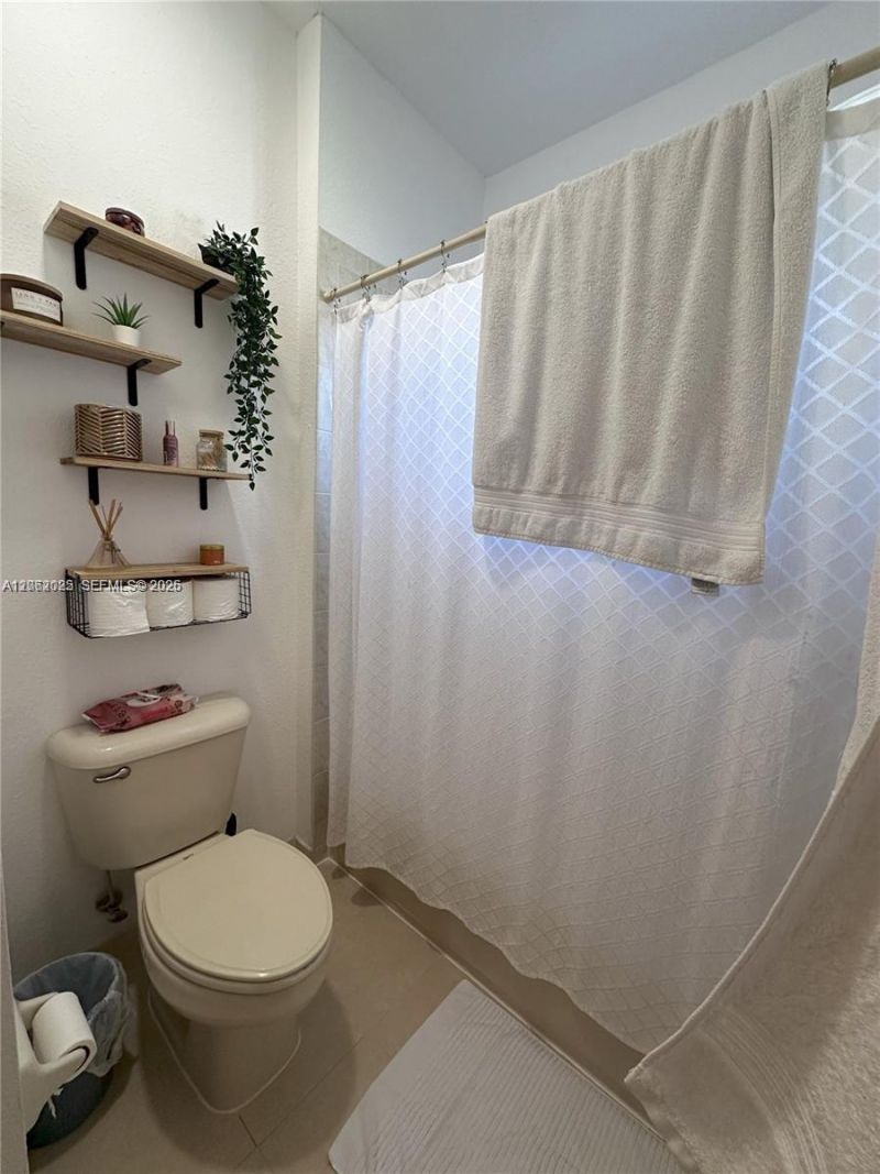 541 Princess Dr, Margate, FL 33068 Photo