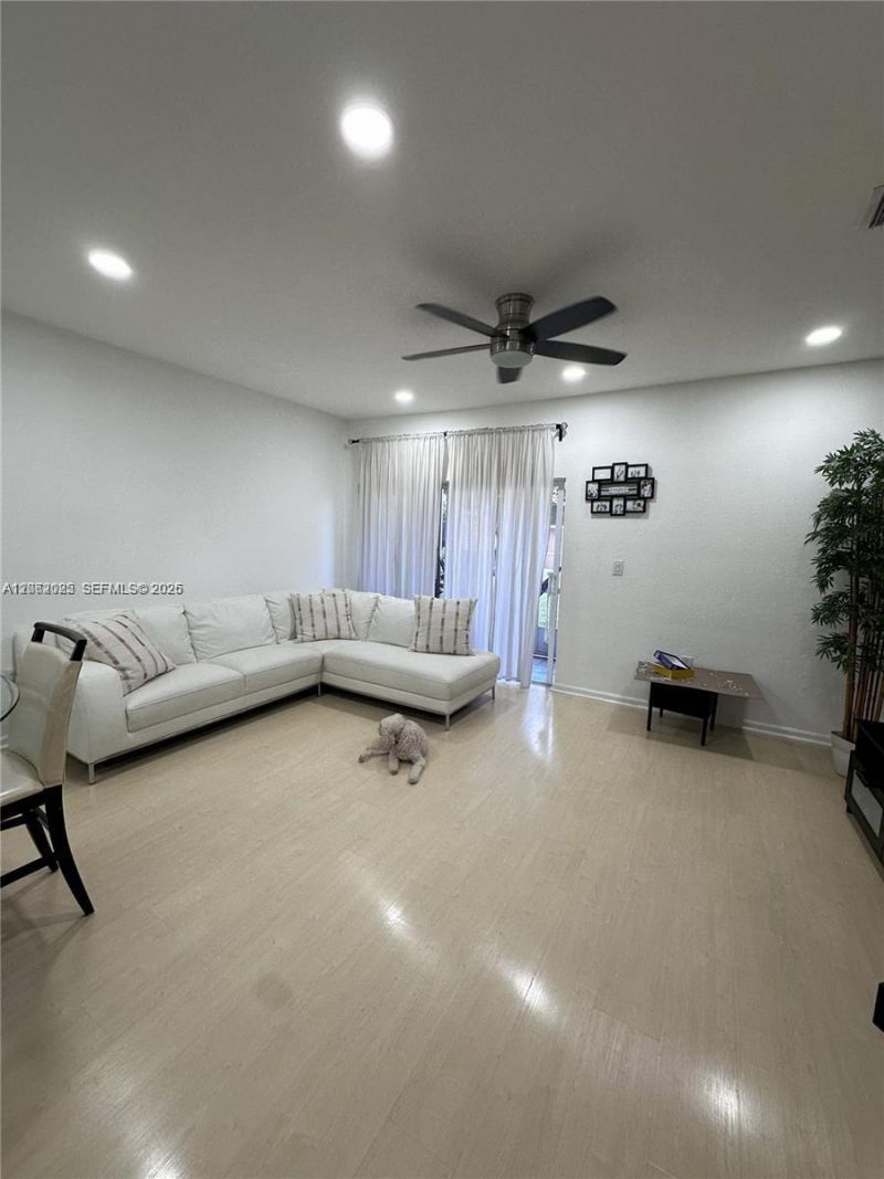 541 Princess Dr, Margate, FL 33068 Photo