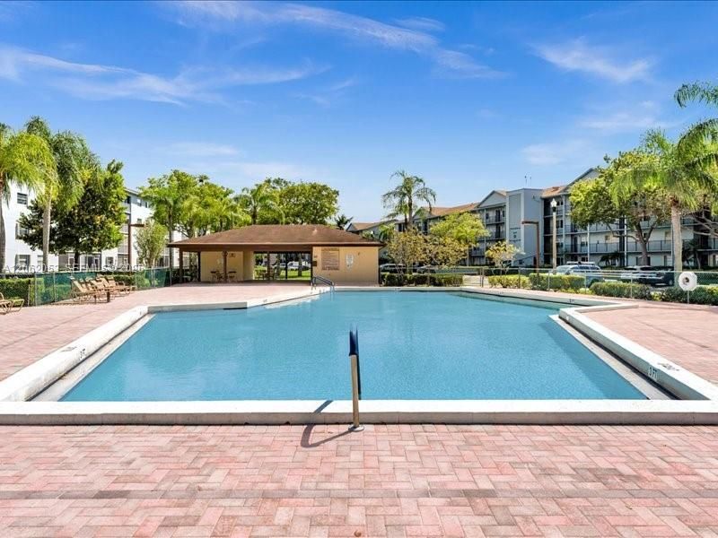 12500 SW 5th Ct, Unit 208M, Pembroke Pines, FL 33027 Photo