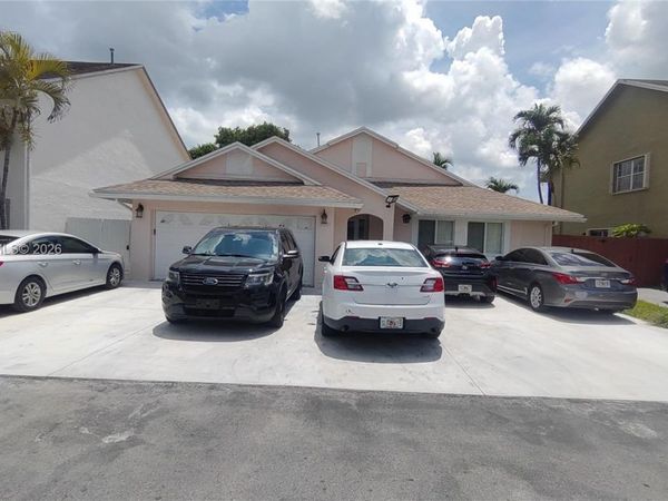19081 NW 77th Ct , Unit 1, Hialeah, FL 33015