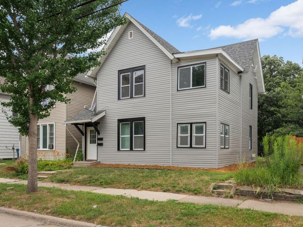 1007 19th Avenue NE, Minneapolis, MN 55418