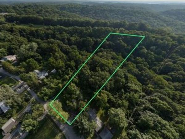 5048 Meadow Drive , Imperial, MO 63052