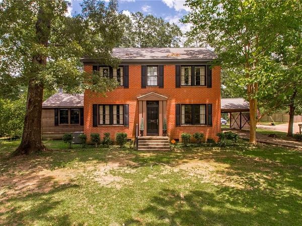 900 N JAMES Avenue , McComb, MS 39652