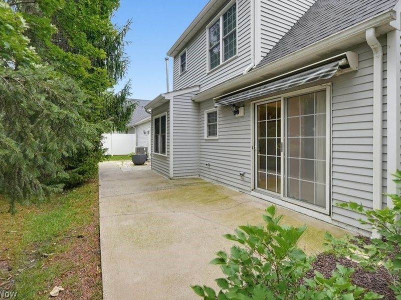 3517 E Prescott Circle, Cuyahoga Falls, OH 44223 Photo 3