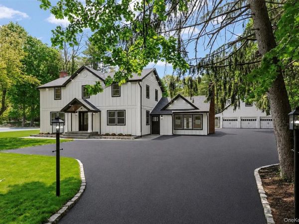 75 Centerport Road, Greenlawn, NY 11740