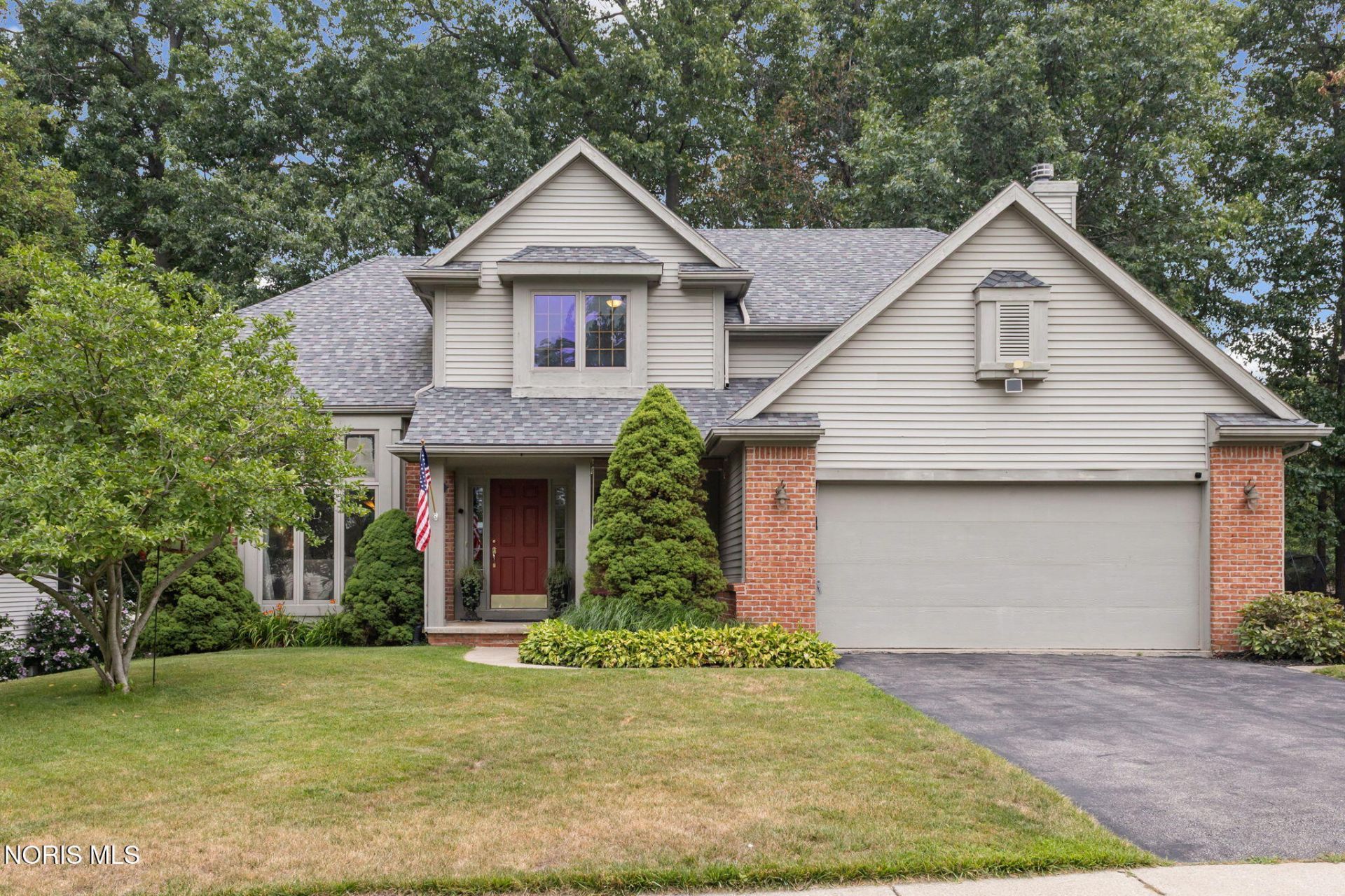 3656 Hampstead Drive , Sylvania, OH 43560 Main Photo