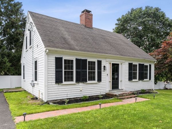 142 Elm Street, Kingston, MA 02364