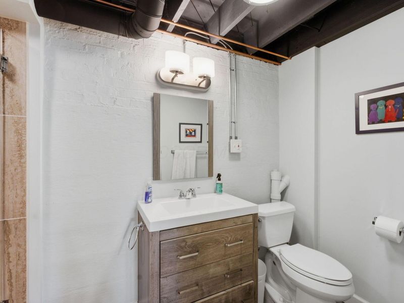 3720 N High Street , Columbus, OH 43214 Photo 40