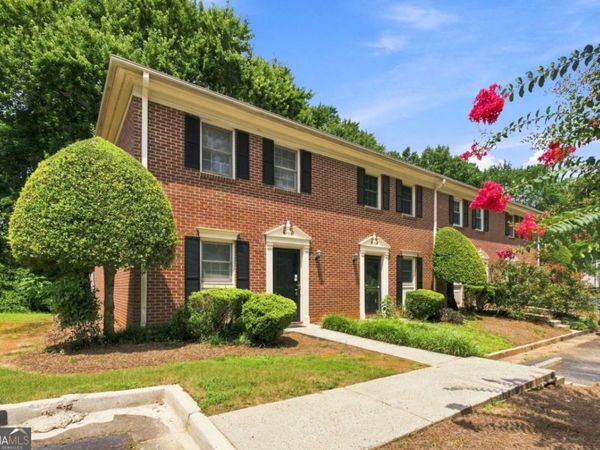 136 Sterling Court, Alpharetta, GA 30004