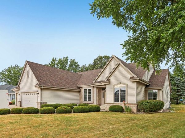 2509 Michele LANE, East Troy, WI 53120