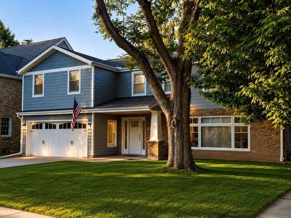 5109 N Woodburn STREET, Whitefish Bay, WI 53217